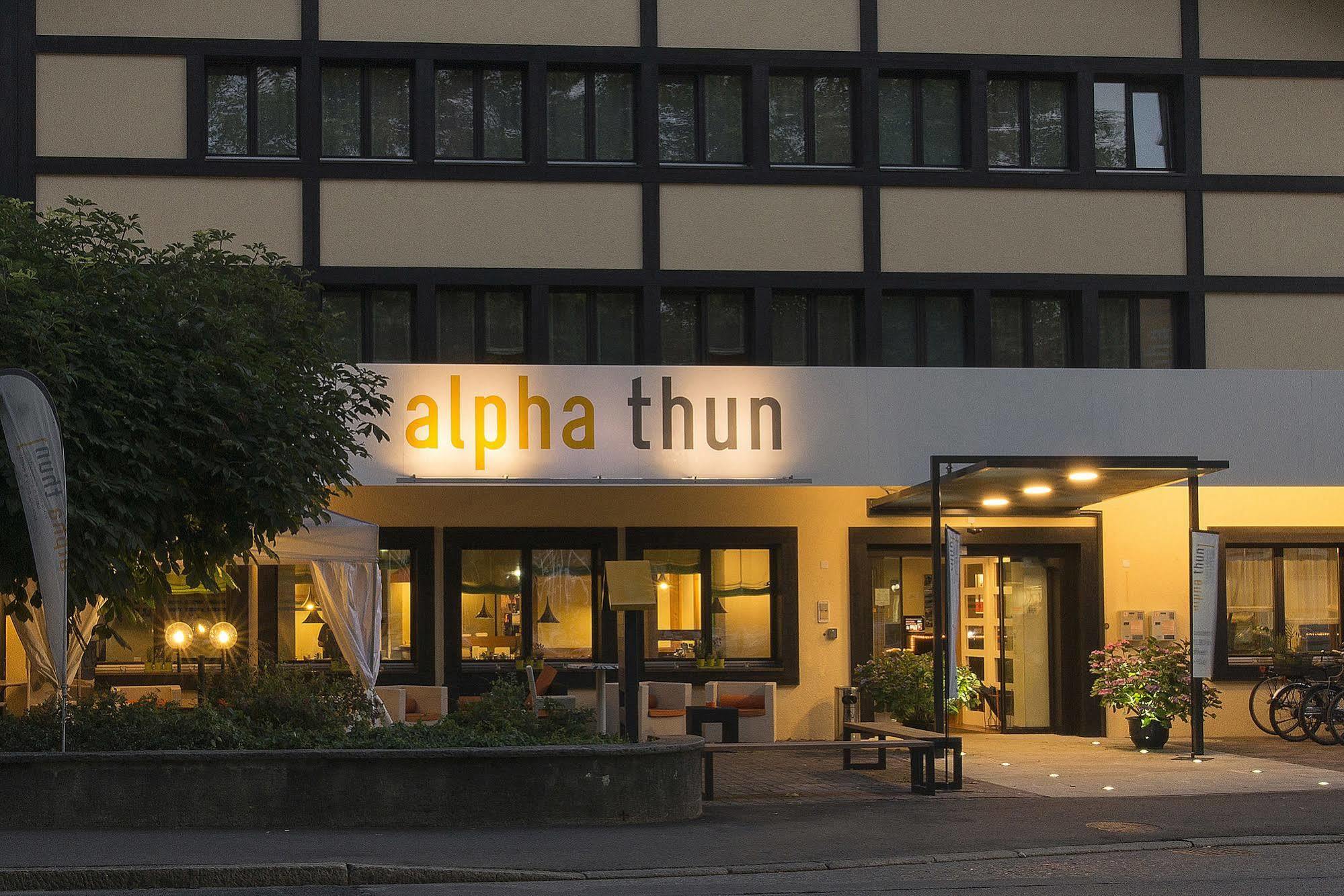 Hotel Alpha Тун Екстер'єр фото